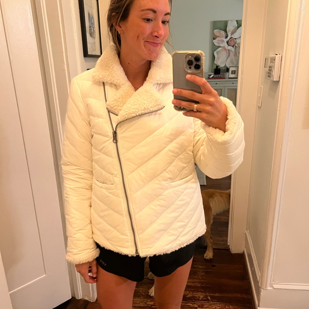 Women's White reversible Quilted Jacket